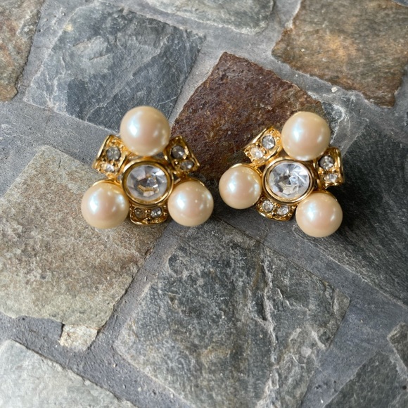 Monet Jewelry - Monet 1980 14K GP Pearl/ Rhinestone stud earrings